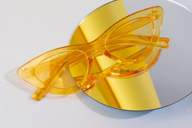  Gold Frame Glasses 