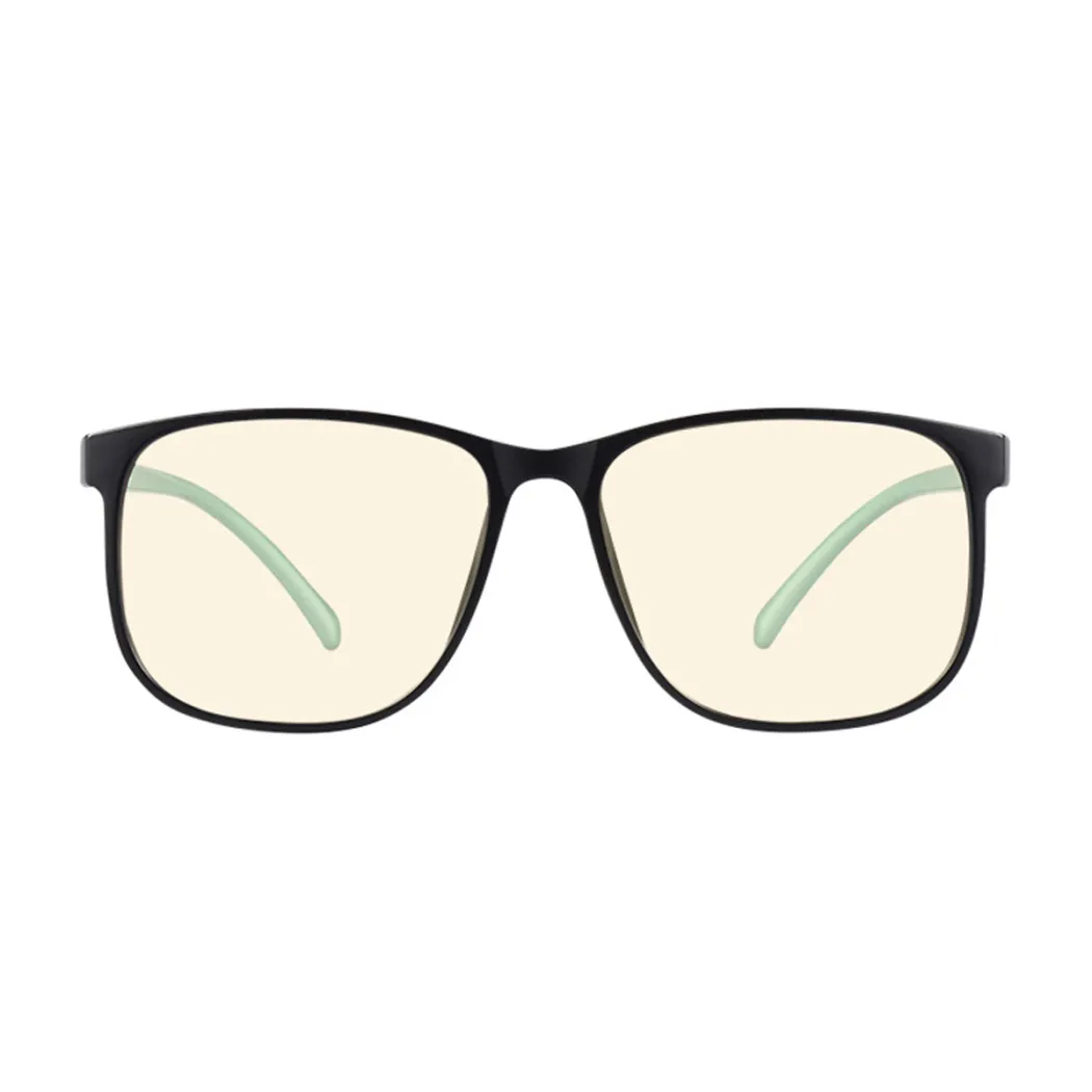 Black-White Quantum glasses