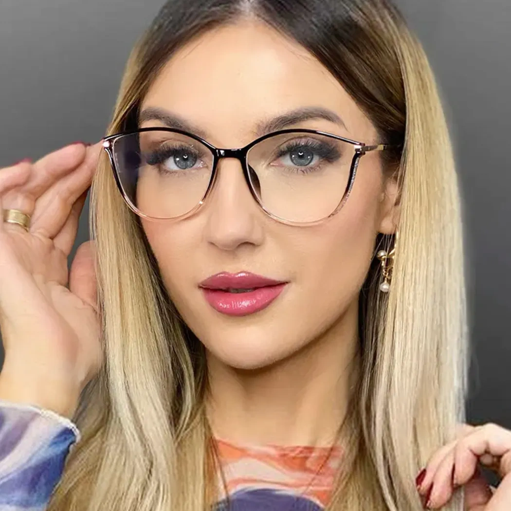Cat-eye Transparent Pink Eyeglasses