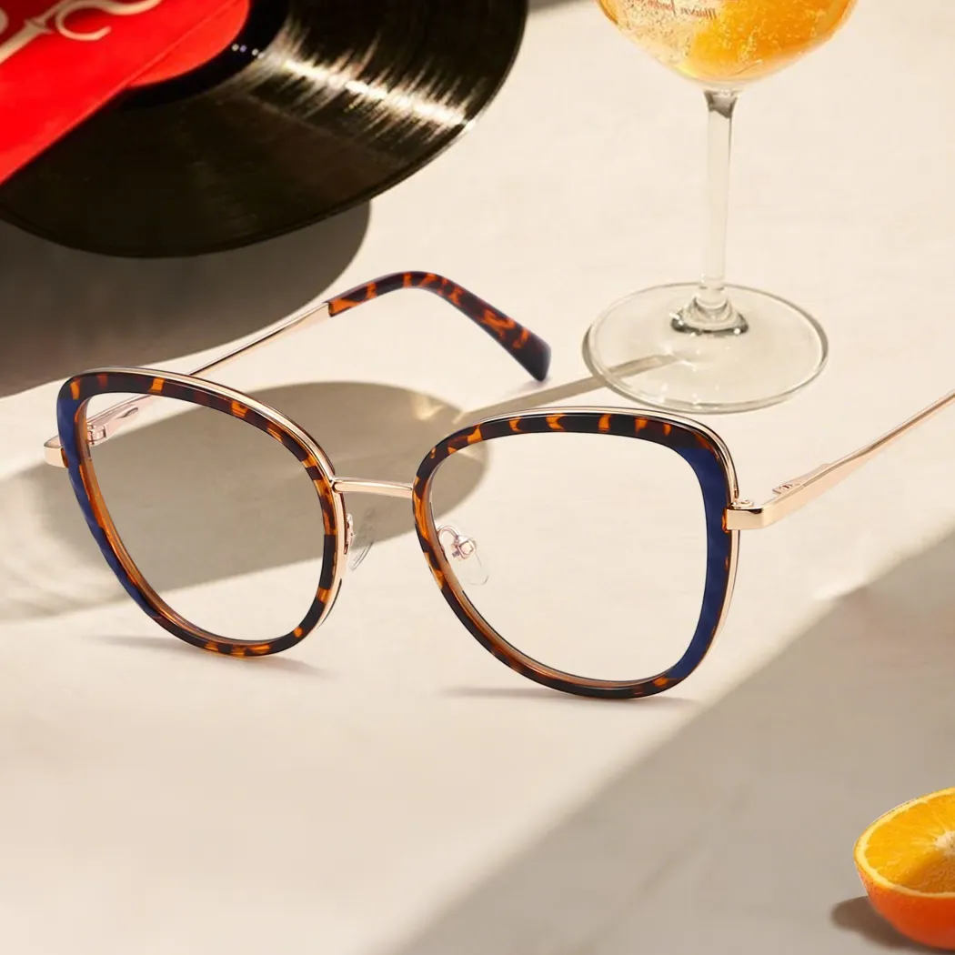 Cat-eye Tortoiseshell Eyeglasses