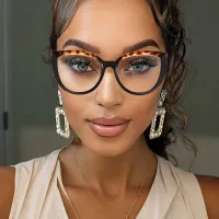 Cat-eye Tortoiseshell/Black Eyeglasses