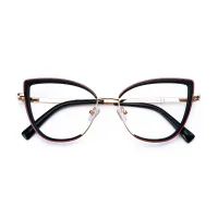Bold Cat Eye