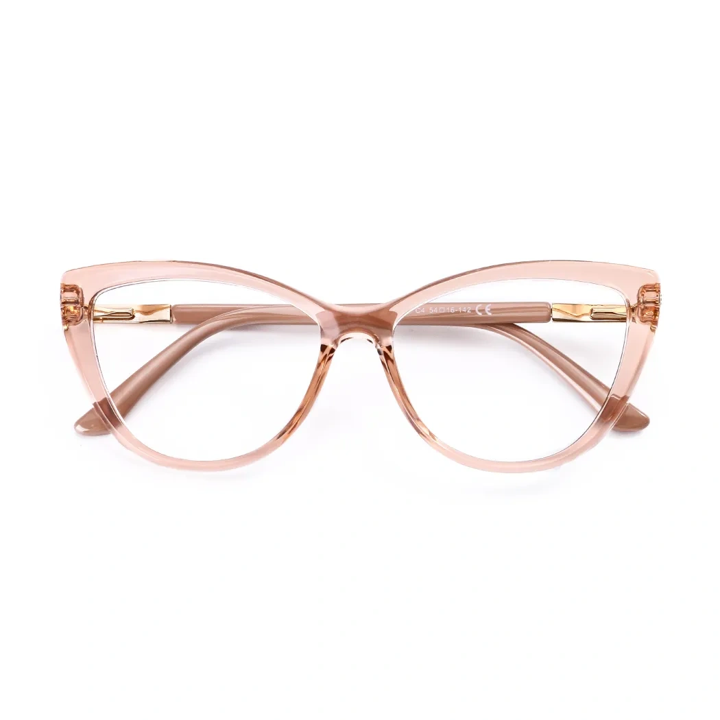 Chic in Pink
Trendy