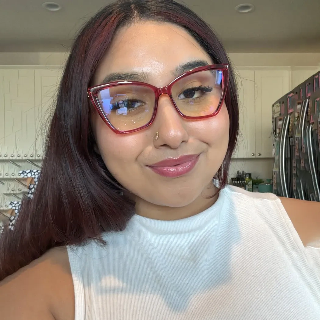 Striking Cat Eye