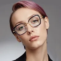 Chic Black Frames
Lightweight