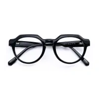 Classic Oval Frame