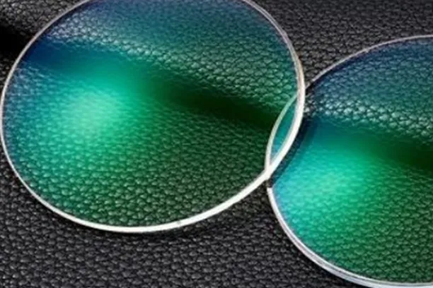All types of glasses lenses explained: pros and cons