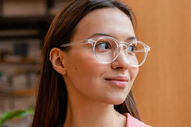 Crystal Clear Choices: Embracing the Clear Glasses Trend for All