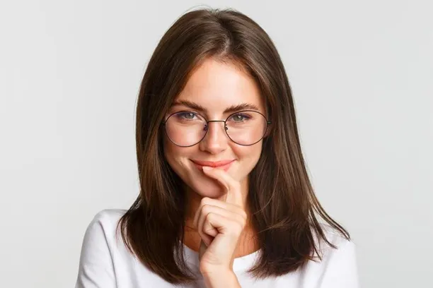 Enhancing Your Style with Non-Prescription Glasses: A Fashion and Utility Guide