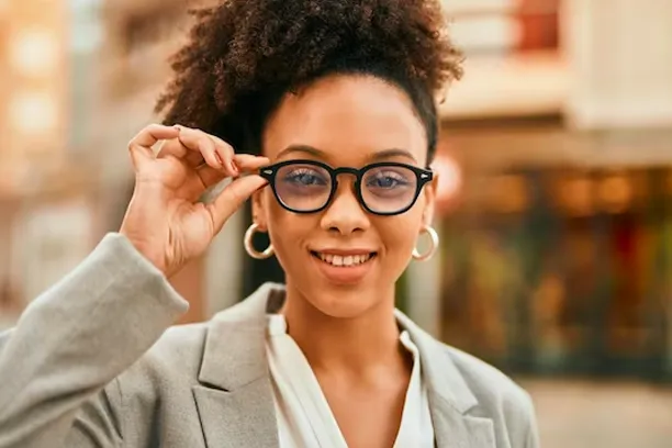 Finding Your Perfect Match: A Guide to Selecting the Ideal Round Glasses for Women