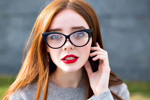 Are cat eye glasses in style for 2024?