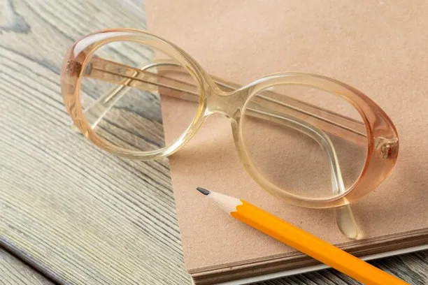 Plastic frame glasses explained: are they good?