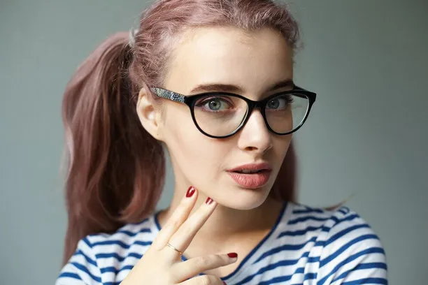 What Shape Glasses for Diamond Face: A Manual to Perfect Eyeglasses Variety