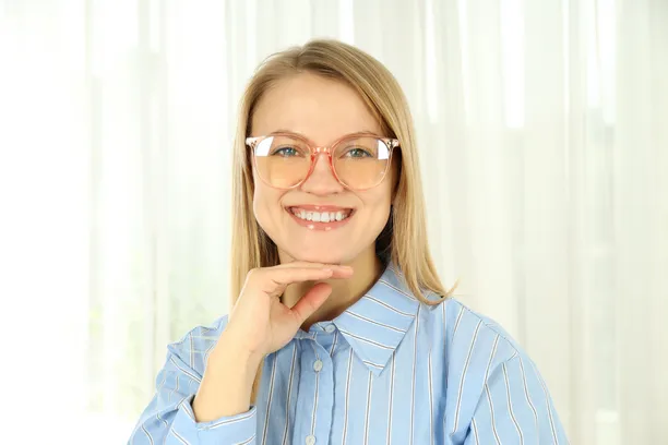 How to Choose the Perfect Women's Clear Glasses for Your Face Shape?