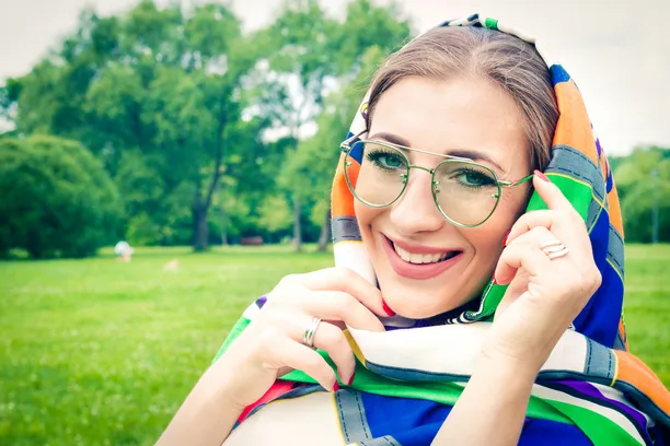 How to Incorporate Green Glasses into Your Style: Tips for a Trendy Look