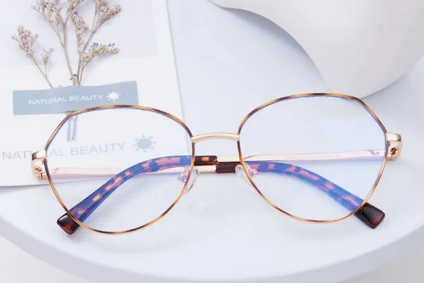 Geometric Glasses: A Stylish Statement for the Bold and Trendy