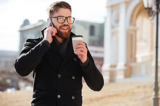 Black Glasses for Men: Combining Function with Fashion in 2024