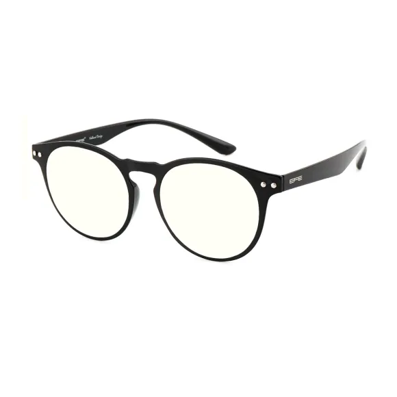 round black sunglasses