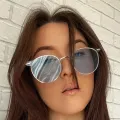 Pruett - Round Gold/1 Sunglasses for Women